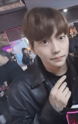 dbwjd744 giphyupload GIF
