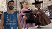 Dani Diez Con Los Gigantillos GIF by San Pablo Burgos