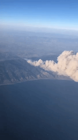 Passenger on Plane Above Santa Barbara Films Alisal Fire Smoke Plume