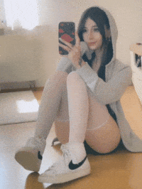 Leyah_chan girl beauty twitch singing GIF