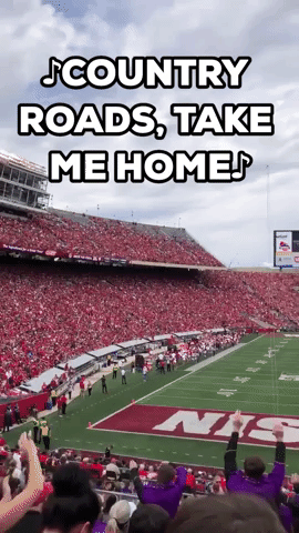 Fans Belt Out 'Country Roads' at Wisconsin Game