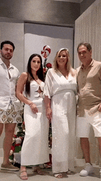 Lotfi GIF by Granja Viana Casas