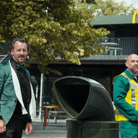 Zwerfafval GIF by McDonald's Nederland