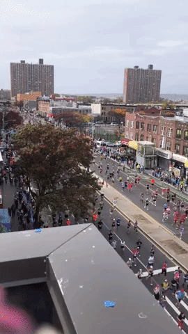 Runners Dash Through Brooklyn During NY Marathon