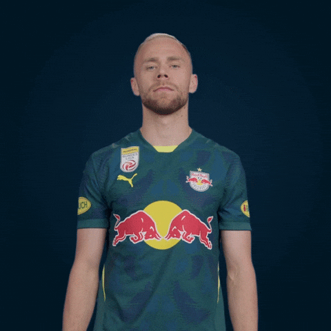 Football Looking GIF by FC Red Bull Salzburg