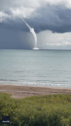 Impressive Waterspout Swirls Over Lake Michigan