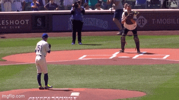 kingkaps7 giphyupload kingkaps7 ichiro tosses first pitch to randyjohnson GIF