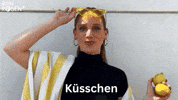 Kiss Kiss Girl GIF by Studio Hamburg Serienwerft GmbH