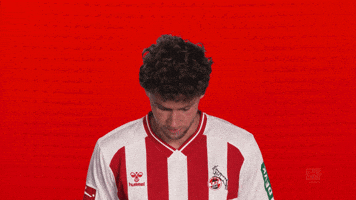 Look Up Luca Waldschmidt GIF by Bundesliga