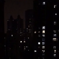 Wuhan Residents Chant Solidarity Messages From Windows as Coronavirus Threat Continues