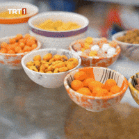 Hungry Loop GIF by TRT