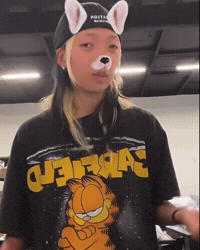6 7 Hannah GIF