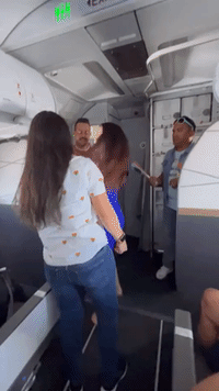 Flight Attendant Surprises Pilot Girlfriend With a Proposal in the Sky