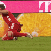 Champions League Reaction GIF by FC Bayern Munich