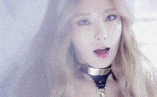taeyeon GIF