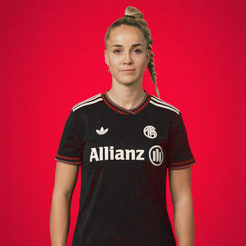 Football Soccer GIF by FC Bayern Women