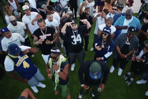 HotGirlJay99 az chike start dissin GIF