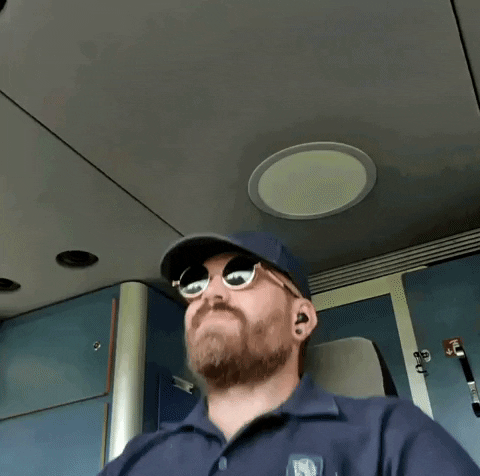 magnushenry  GIF