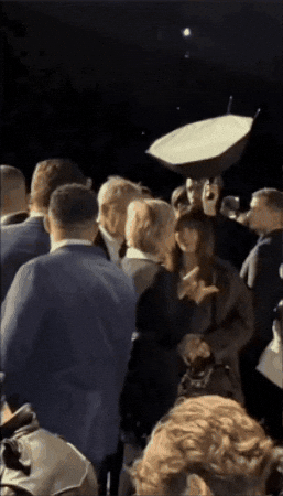 kpoppost giphygifmaker GIF