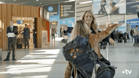 Tonya Kinzinger Hug GIF by Un si grand soleil