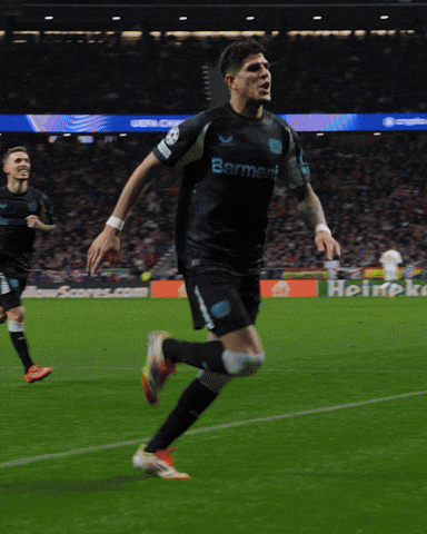 Bayer 04 Hello GIF by Bayer 04 Leverkusen