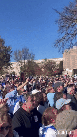 Large Crowd Sings Israeli National Anthem at Rally in DC