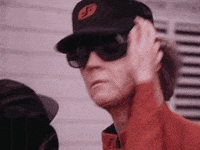 V No GIF