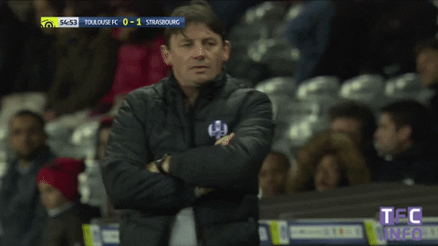 looking forward ligue 1 GIF by Toulouse Football Club