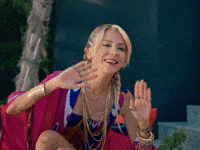 Suzi GIF