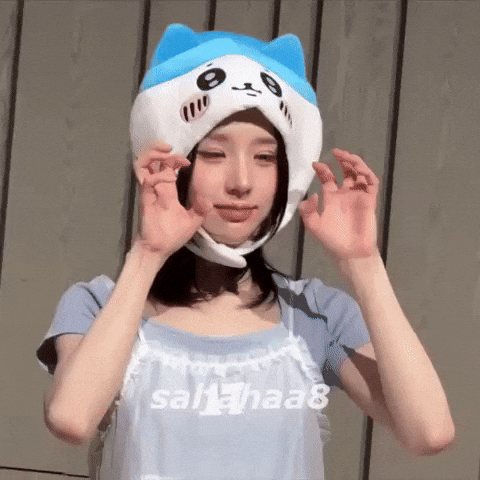 Heejin GIF