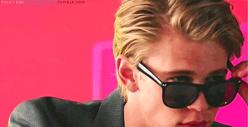 the carrie diaries sebastian kydd GIF