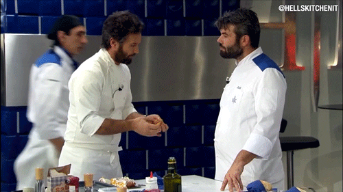 hellskitchenit giphyupload hk hell's kitchen carlo GIF