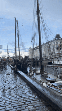 Travel City GIF