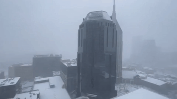 Nashville Closes Government Offices as City Wakes Up to Winter Storm
