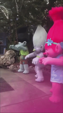 Poof! Trolls End Performance on a Bum Note