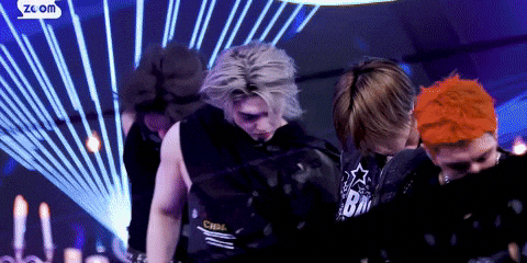 Appearing Wen Junhui GIF