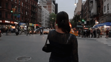 New Yorkers Enjoy Stunning Display of Manhattanhenge