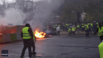 France Considers State of Emergency After Violent Protests