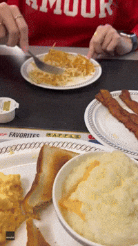 'It Takes a Real Man to Make Waffle House Romantic': Woman Overjoyed at Restaurant Proposal