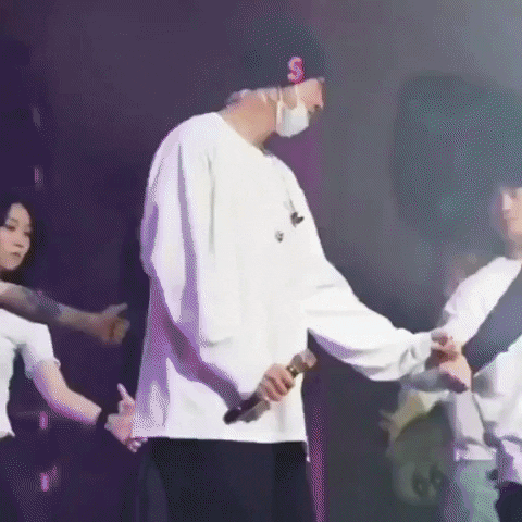 HUONGVUFTU giphygifmaker GIF