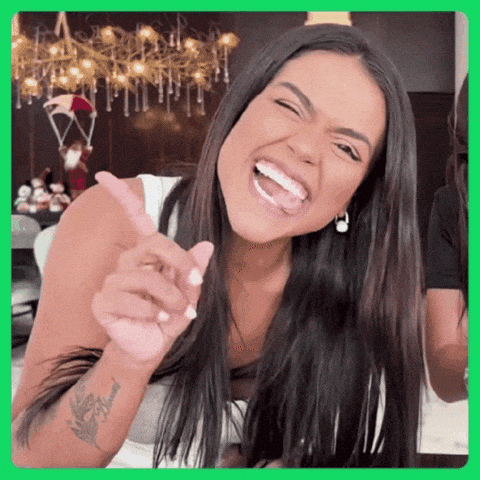 Camilaloures GIF