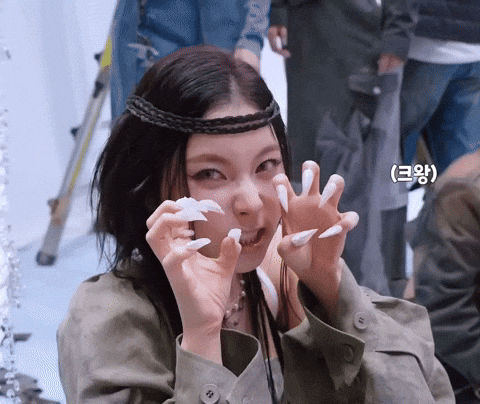 Nmixx GIF