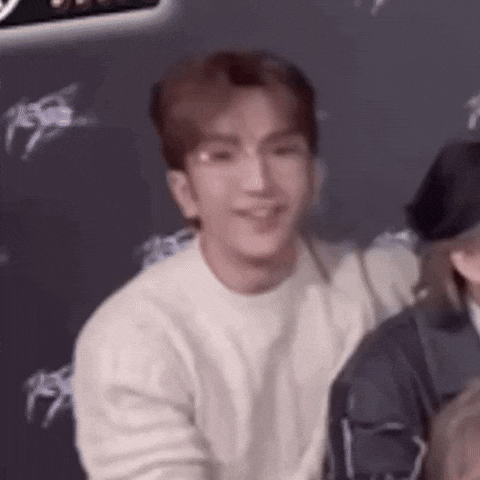 Ansonlo GIF