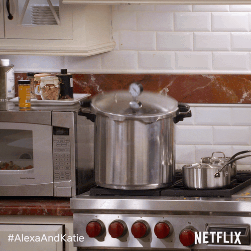 alexa and katie cooking GIF by NETFLIX