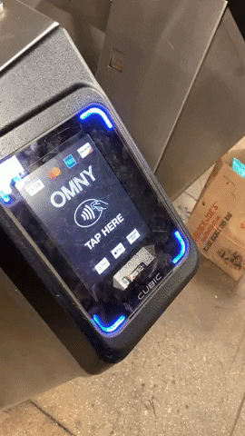 LivNews giphygifmaker GIF