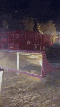 Table Maddox GIF