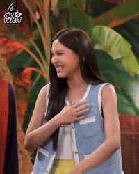 4Podumemibonnie GIF