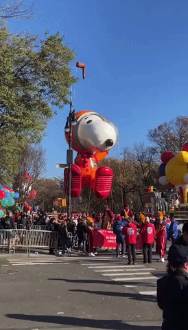 Crowds Cheer Macy's Thanksgiving Day Parade in New York