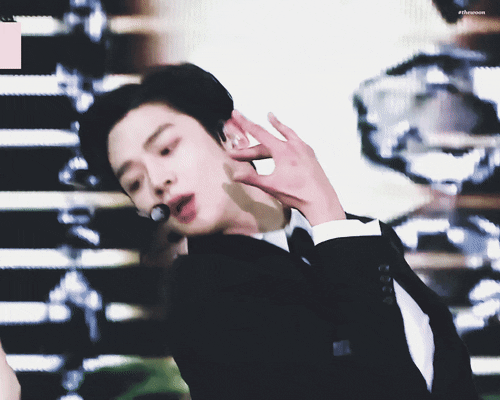 ehdgus1211 giphyupload GIF