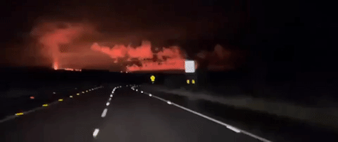 Sky Glows Red as Mauna Loa Erupts in Hawaii